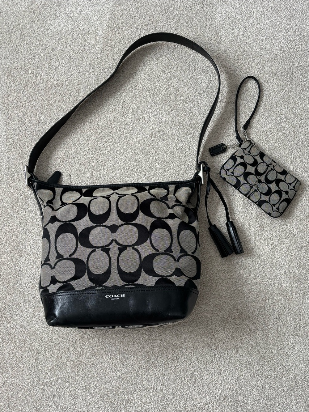 Coach Legacy Signature Duffle Hobo Shoulder Bag Canvas Leather Matching Wristlet